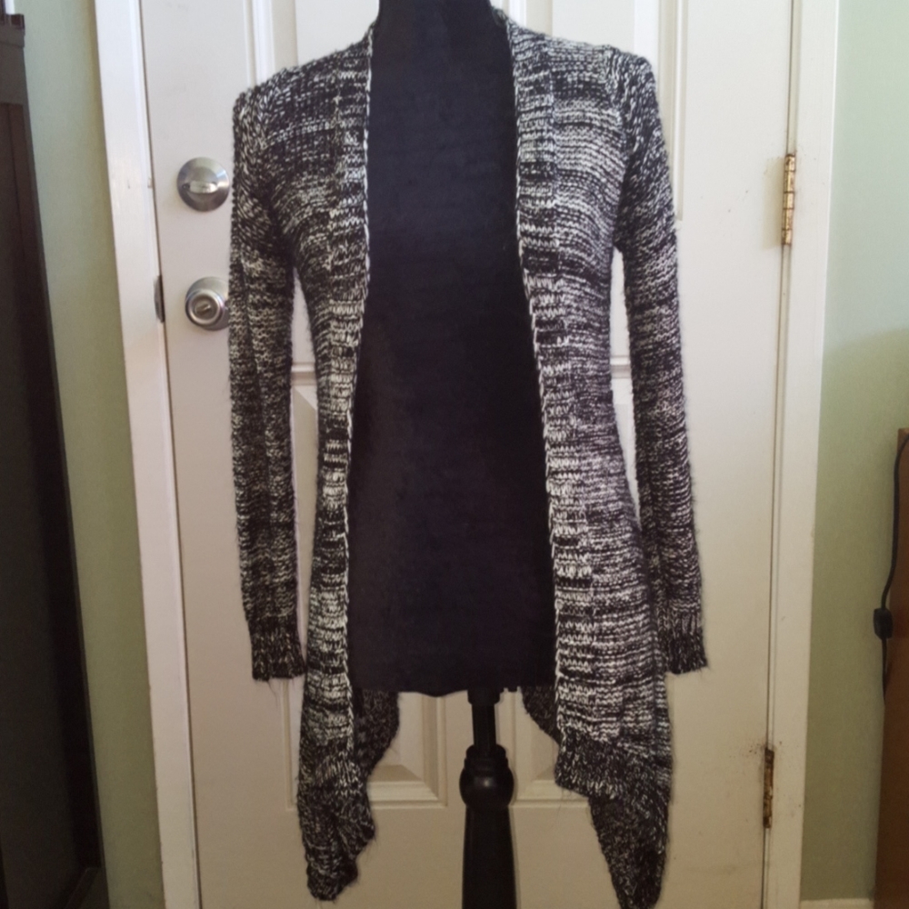 Sweater/cardigan